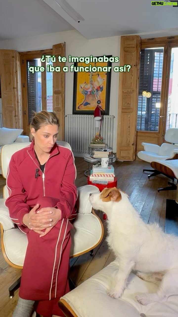 Sandra Barneda - 26K Likes - En esta casa, la temporada 7 de @islatentaciones la hemos visto todos. Leo incluido, por supuesto. Miércoles, último debate final a las 22:00 en @telecincoes 🏝️