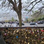 Sandra Barneda Instagram – Gozando gozosa golosa  amorosa de ti #paris❤️