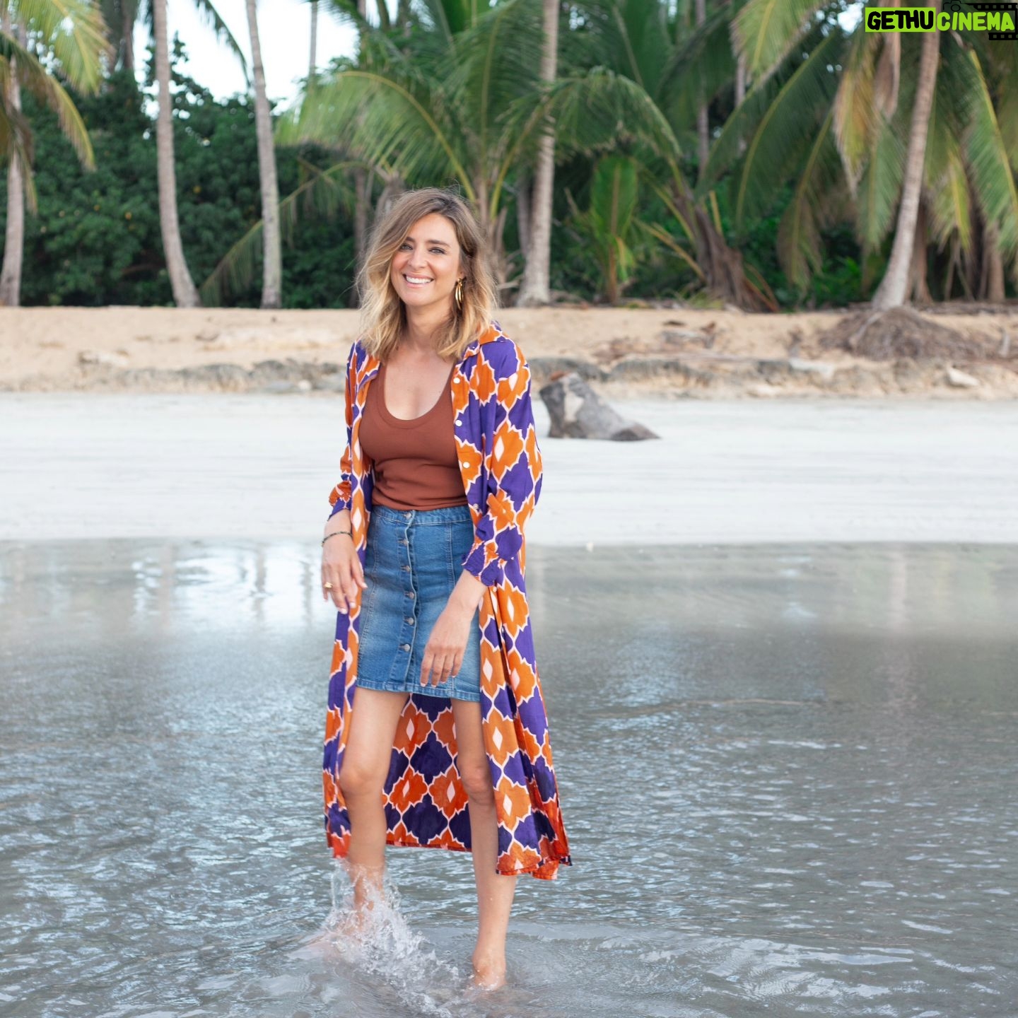 Sandra Barneda Instagram - Qué ganas de Agua, Mar, playa... ¡Verano! Y TÚ ¿ De qué tienes ganas? . . . #verano #isla #playa # desconexion