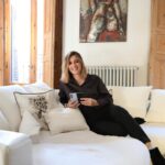Sandra Barneda Instagram – Publicidad Samsung. 

La Inteligencia Artificial ha llegado a mi vida y ya no se va a ir 😱❤️ Mi #GalaxyZFold5 de @samsungespana ya tiene incorporada Inteligencia Artificial y atención lo que he hecho con esta foto.

La he editado con Photo Assist y no sabéis lo fácil que es. La IA me ha analizado mi foto y he podido quitar todos los elementos que quería. ¿Qué me decís lo preciosa que ha quedado mi primera foto editada con Photo Assist? Lo que no sé es dónde se fue Leo 🤔😂

#publi #GalaxyAI #WithGalaxy #GalaxyZFold5