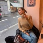 Sandra Barneda Instagram – Gozando gozosa golosa  amorosa de ti #paris❤️