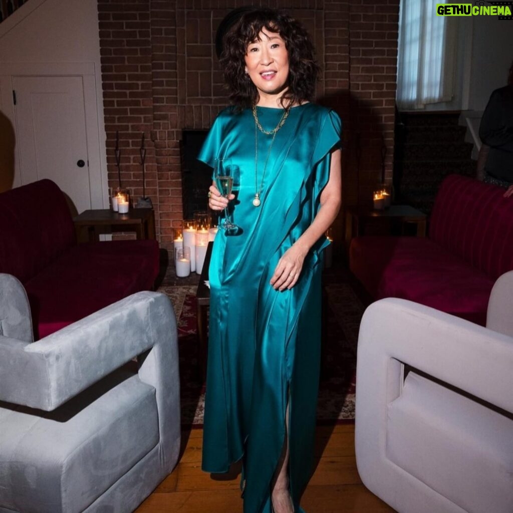 Sandra Oh Instagram - The arrival of Ms Mori @sympathizerhbo #102! Tomorrow Sunday 🩵🧡🩷 🙏 @congtriofficial & @luciebrochard.vo beautiful 🇻🇳&🇫🇷 designers