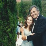 Sandy Instagram - É, minha gente, hoje tá sendo um dia muito especial… é também o aniversário de 25 anos de estreia do seriado Sandy e Junior. E que delícia recordar esse tempo maravilhoso… A gente era feliz e sabia. ♥️