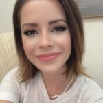 Sandy Instagram - Shows em prol do Rio Grande do Sul. 🙏🏻🤍 O coração tá aflito, mas a gente busca no amor formas de ajudar ao próximo… Dias 15 e 16 de junho, no @espacounimed, com 100% da renda revertida em doações. Eu estava com tudo pronto pra divulgar minhas duas últimas apresentações antes de uma pausa por tempo indeterminado na minha agenda de shows. (Caaalma, não vou sumir completamente!) Era pra ser apenas uma espécie de “show de despedida” com os meus fãs de longa data. Mas meu coração pediu pra ressignificar este momento. Por isso, esse abraço sonoro no meu público vai ser transformado em doações aos nossos irmãos que estão precisando MUITO de nossa ajuda. E eu sei, meus queridos fãs, que vocês vão ficar muito felizes em fazer parte disso! Vendas a partir desta sexta-feira, dia 10 de maio. Quem não puder ir ao show, procure outras formas de ajudar, de doar, tá bem? E desde já, agradeço a cada um de voces. Sintam meu abraço! ♥️