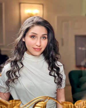 Sandy Jamal Instagram - عيدكم مبارك 

وين رحتو بالعيد