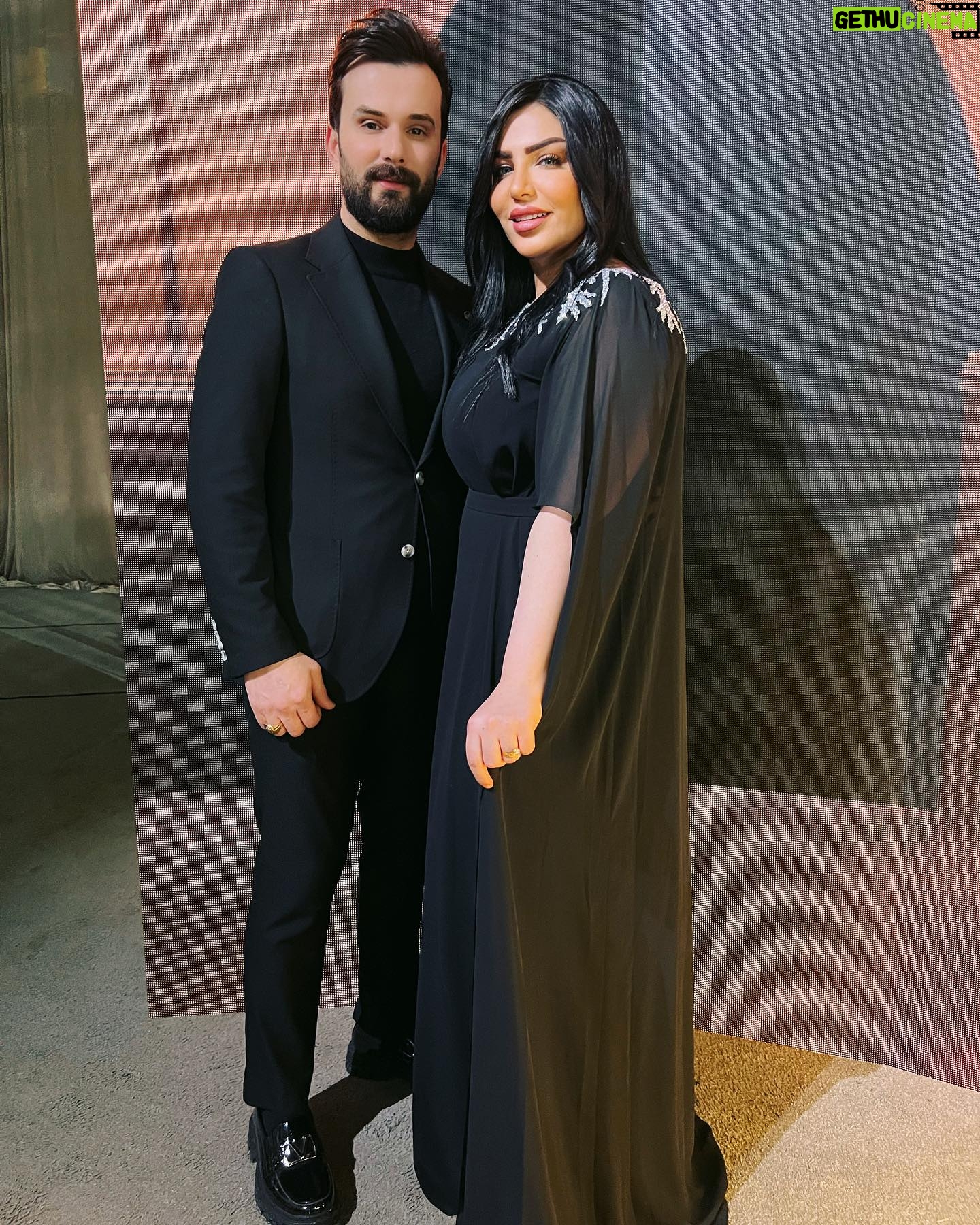 Sandy Jamal - 192.1K Likes - 🧿حصنتكّم برب الفلق أن لايقترب منكم سوء ولايضركم مع اسمه شيئ
@tamara_jammal
@hk.h91
@sandy_jamall