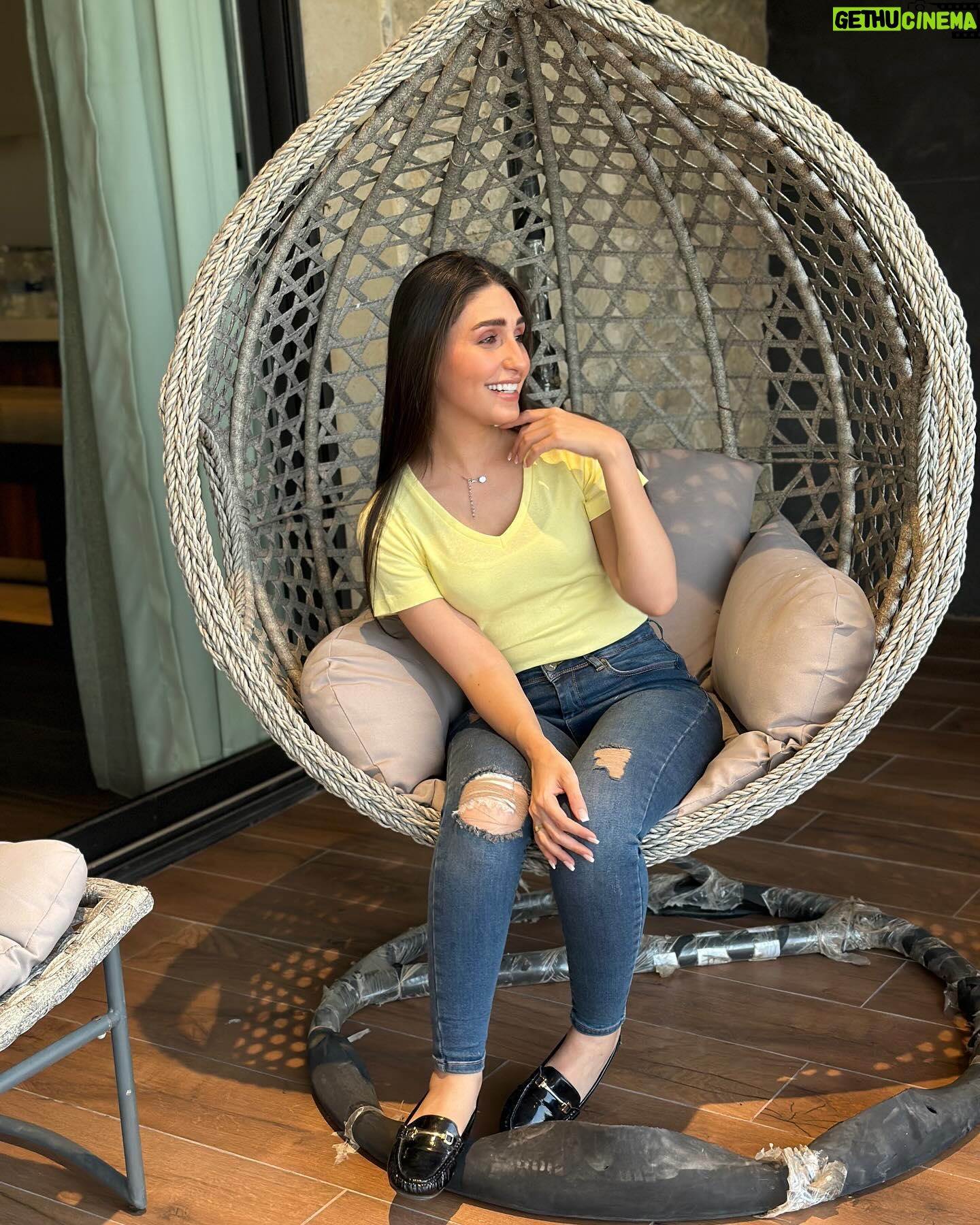 Sandy Jamal - 128.3K Likes - جمعه مباركه ولو خلص اليوم 😁
شلون جان يومكم