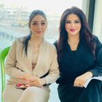 Sandy Jamal Instagram – بعد تعب وتركيز قوي جدا واجتهاد مع فريق عمل متعاون جدا وثقه وحب بكل خطوه حتى اكدر اطلعلكم بشكل تحبو واخيرا كملت تصوير وراح تشوفوني بشخصيه جديده على رمضان بعدين اكولكم على ياقناة

توقعاتكم  للشخصيه
@enaastaleb 
@tamara_jammal
@mera_taleb