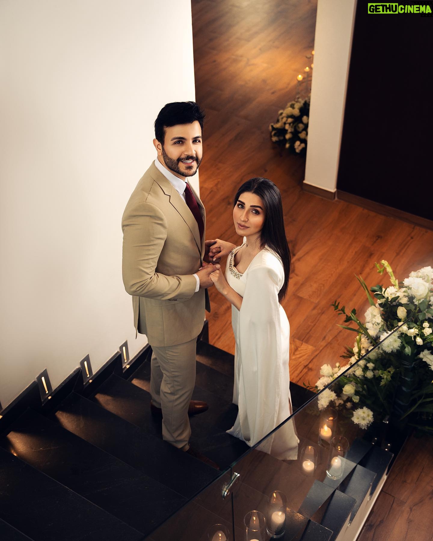 Sandy Jamal - 270.7K Likes - 🤍 يارب أيام حُلوة تمسح على قُلوبِنا بكُل حُب 🤍
.
#احمد_الخفاجي | #ساندي_جمال