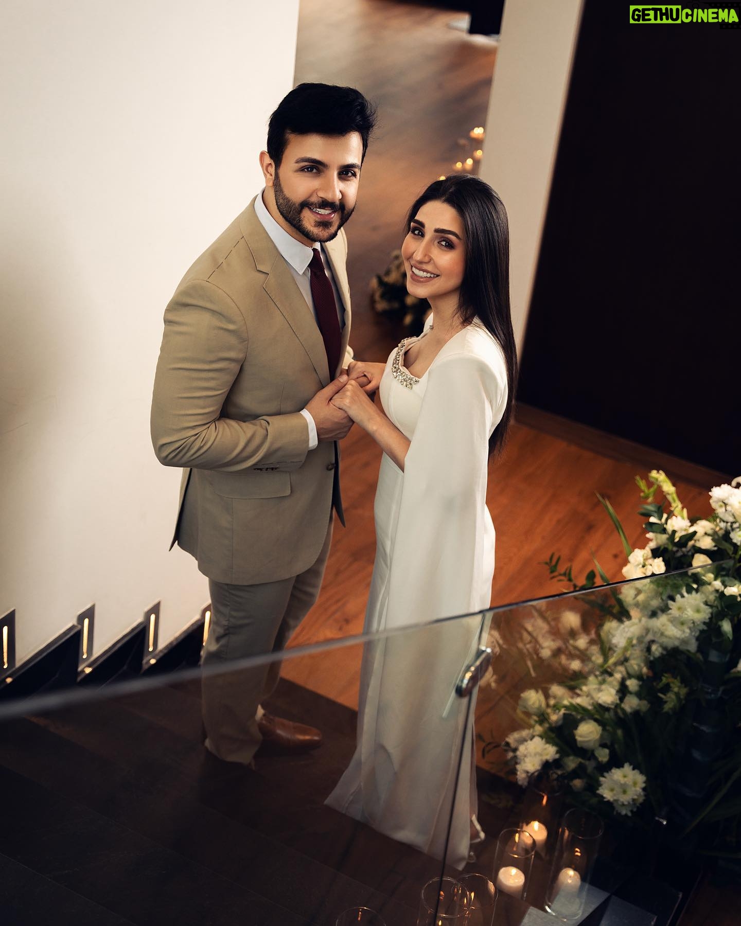 Sandy Jamal - 270.7K Likes - 🤍 يارب أيام حُلوة تمسح على قُلوبِنا بكُل حُب 🤍
.
#احمد_الخفاجي | #ساندي_جمال
