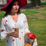 Sandy Jamal Instagram – صبااح الخير عالجمييع جمعه مبااركه 

عود ليش من يكون ماعدنه شغل نكعد من وكت ومن يكون عدنه شغل نسحل روحنه سحل

كلولي شنو رئيكم بجلسة التصوير واختارو ياصوره احلى

الفستان اخذنه منا👇🏻
@turkish_house_zayouna

by: @hory_2_