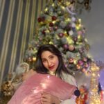 Sandy Jamal Instagram – كل عام واخوانا المسيح باالف خير عيد مجيد سعيد

Photographer: @hory_2_