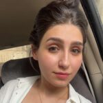 Sandy Jamal Instagram - عادي انشر صوره بدون فلتر واتقبل نفسي شلون متكون عادي تبين هالاتي السوده وتعب بشرتي الشي المهم انو حب نفسك دائما بكل عيوبها وفرحها❤️ حب نفسك دائما لان احيانآ تمر علينه اوقات منكدر نخلي ميك اب او ميكون موجود الفلتر راح نضوج ومناخذ صوره بينما اذا اقتنعنه بنفسنا وحبينها راح نكدر ناخذ صوره بدون فلتر ونكدر نطلع بدون ميك اب اتصالح ويه نفسك دائمآ شجع نفسك وادعمها بدون متنتضر من احد دعم نفسي ❤️