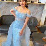 Sandy Jamal Instagram – كتبولي اغنيه تحبوها
الفستان منا 
@naji_fashion