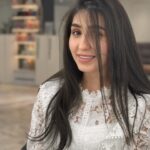 Sandy Jamal Instagram - شلونكم 😇 صار هوايه ممنزلتلكم هيج صور طبيعيات بدون ميك اب 😍