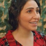 Sandy Jamal Instagram - لوباقي بعد دقيقه ستار جان وصال صارحته بمشاعرها😂 تتوقعون بالأيام الجايه ستار راح يحب وصال؟ #وصال #فراشة_القلب🦋 #عالم_الست_وهيبة2