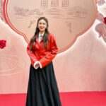 Sandy Wu Instagram - #sandywuofficial 好想念新加坡喔❤️ @shiatzychen 今天要聽：Miusa的我的答案
