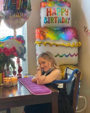 Sandy Yawn Instagram - Happy 16th bday to my beautiful niece @its_emalynn28 ❤️ We love you so much. You truly are such a light in this world.
