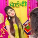 Saniya Shaikh Instagram – Samjhh Aayi…🙈❤️
.
.
.
.
.
.
.
.
.
.
.
.
.
#sanufam #sanulove #smile #love #foryou #kbye #reelitfeelit #reelkarofeelkaro #mehendi #wedding #treditional #haldi #old #dream