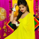 Saniya Shaikh Instagram – Yehh toh mehendi hain ❤️‍🔥
.
.
.
.
.
.
.
.
.
.
.
.
.
.
#sanufam #sanulove #smile #love #foryou #mehendi #wedding #haldi #ceremony #look #old #dream #song