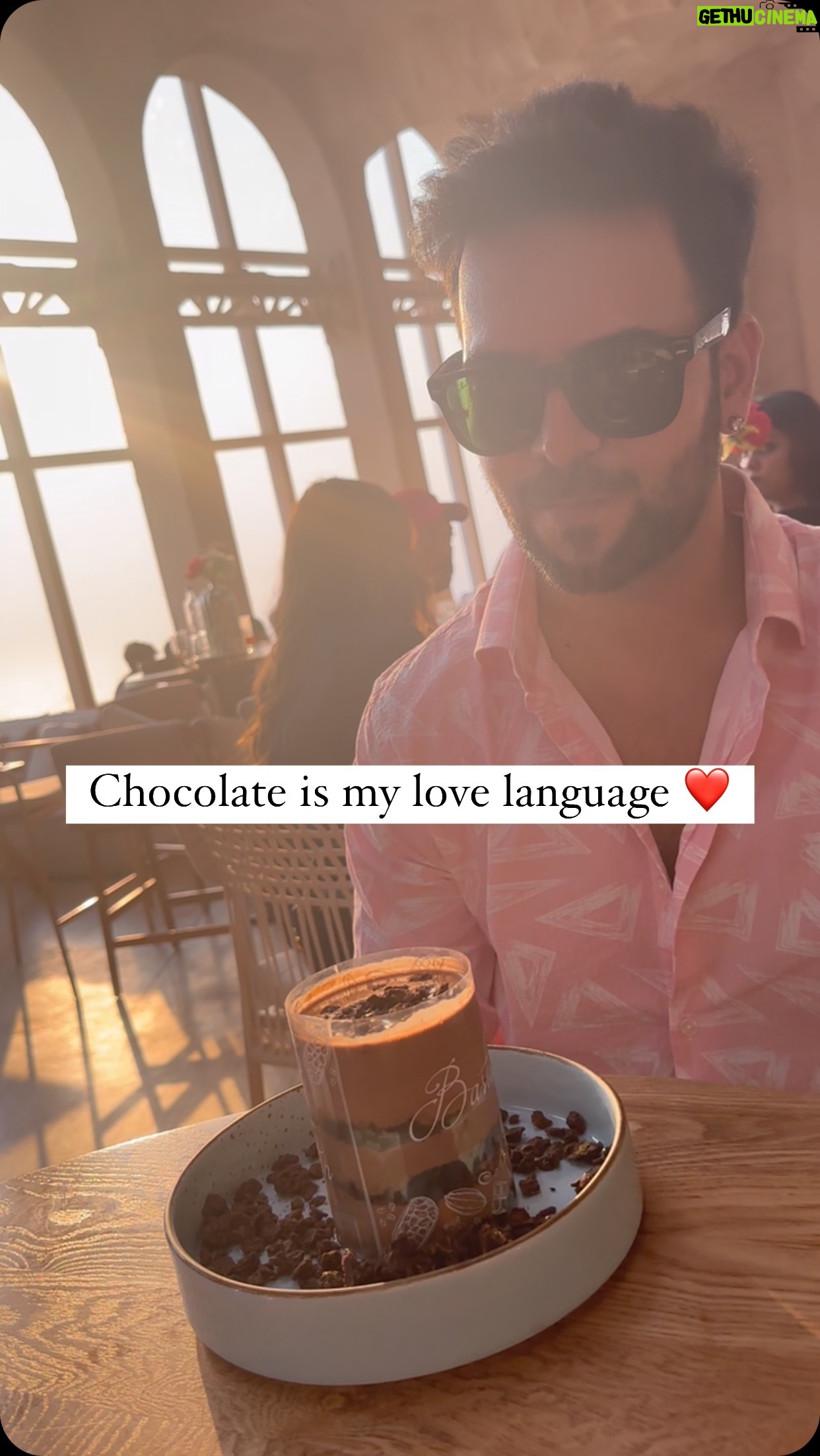 Sanjay Gagnani Instagram - I believe in Love at first bite 🤤♥️