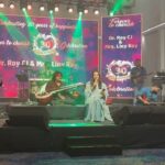 Sanjjanaa Instagram - It’s always Amaizing to catch up with you my mentor my guru ji @rajheshvaidhya sir , your support & guidance is my biggest blessing 🙂 Singing is my hidden passion & I am a trained officially certified singer from @artiumacademyofficial , it gives me at most happiness to share these movements with you where I recently sang at an event ❤️