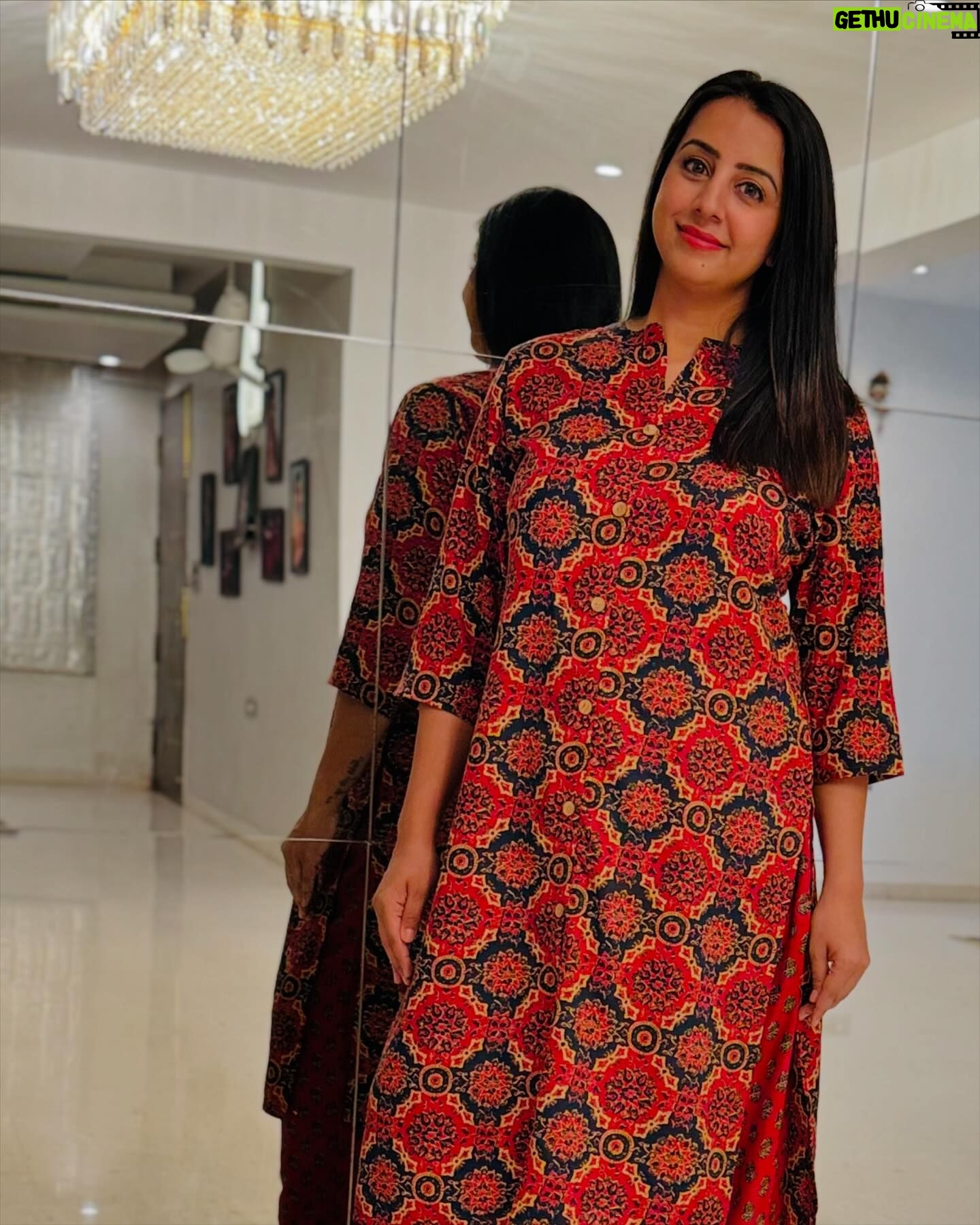 Sanjjanaa Instagram - Mother’s Day Sale is Now live . Launching an all new collection in @ethnixvogue_revolutions , of daily wear salwars & co - ord sets . ❤️ we have launched plus sizes from size S , M , L , Xl , xxl , 3xl , 4xl , 5xl , 6xl , 7xl . Also Chq out our dress materials & celebrating wear collections on www.itsmyapp.in .