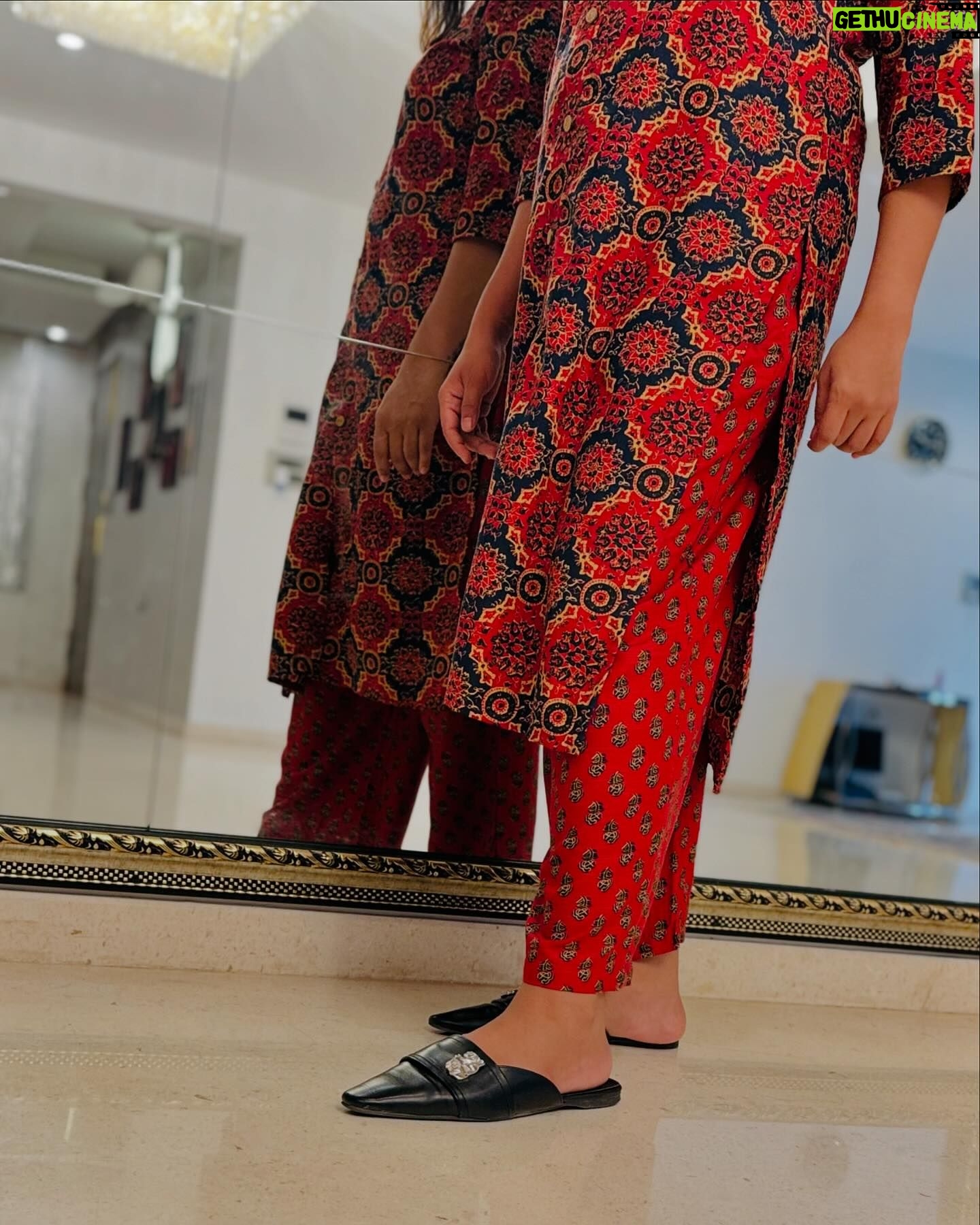 Sanjjanaa Instagram - Mother’s Day Sale is Now live . Launching an all new collection in @ethnixvogue_revolutions , of daily wear salwars & co - ord sets . ❤️ we have launched plus sizes from size S , M , L , Xl , xxl , 3xl , 4xl , 5xl , 6xl , 7xl . Also Chq out our dress materials & celebrating wear collections on www.itsmyapp.in .