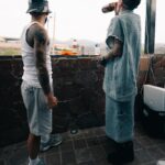 Santa Fe Klan Instagram - Que chingón saludarte carnal y que caíste al mero barrio de La Santa! 🔥 @arcangel PURA MUSICA DE BARRIO 💀🎶🍻 📸: @aese13