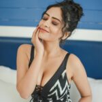 Sanya Thakur Instagram - I’m my own kind of beautiful 🤩 . . 📷 @sahil_navadiya_ & team @fashion.by_snf 💄 @makeup_asfaque . . . #instamood #happy #beautiful #me