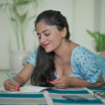 Sanya Thakur Instagram – Tere likhe panne mein aaj bhi  palat jaati hu..bina tujhe chhue ,mein tujhe yuhi aaj bhi chhu jaati hu….

Pc – @sahil_navadiya_ 

#pen #writing #yours #love #paper #khhats #sanyathakur
