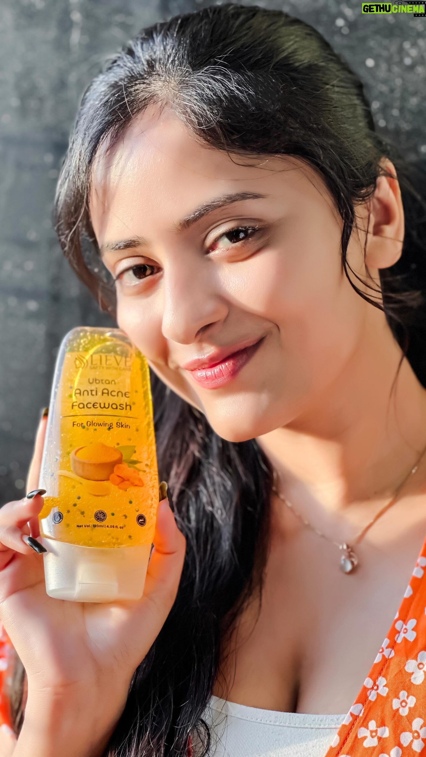 Sanya Thakur Instagram - @lieve.care facewash because my skin deserves the best 😇 . . . . #skincare