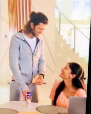 Sanya Thakur Instagram - Belated Happiest birthday co-Star!  @thedeverakonda 🙋‍♀️ it was pleasure working with you ,such a humble and beautiful person! God bless you !🎉