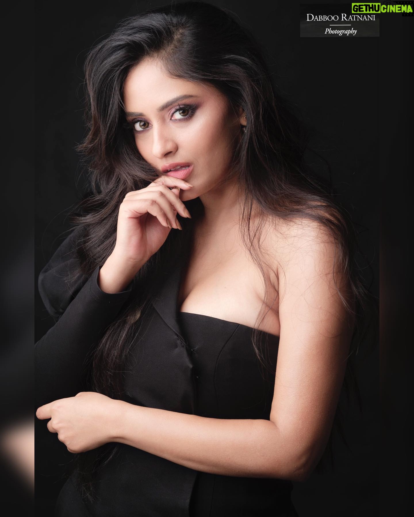 Sanya Thakur - 9.2K Likes - Swipe right to see the real me ! #sanyathakur #newpost