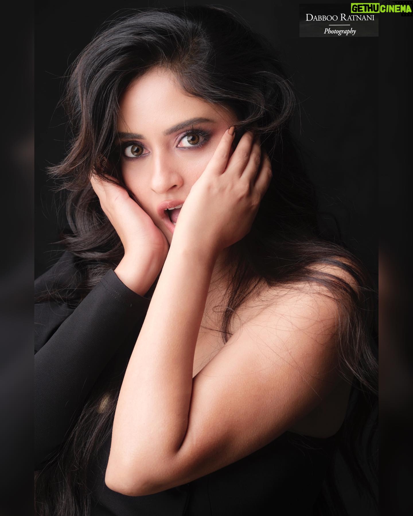 Sanya Thakur - 9.2K Likes - Swipe right to see the real me ! #sanyathakur #newpost