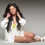 Sanya Thakur Instagram – Shape of me !!! 
Pc @dabbooratnanistudio 
Makeup @sabakhanmakeup @hairby_shivanik  #sanyathakur#sanya#new #trandy #love