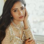 Sanya Thakur Instagram - Ethnic fashion is an instant language. #indian . . #traditional #outfit