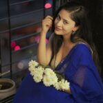 Sanya Thakur Instagram – May the divine blessings of Durga Ma bring happiness and success to your life. Happy belated Vijayadashami to all my people ♥️. #goodmorning  #happydurgapuja #vijayadasmi #jaimatadi🙏