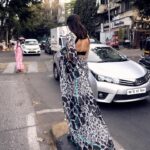 Sara Ali Khan Instagram – Sunday Blue Fan 🦋
Sunday Sun Tan ☀️🧴
Sunday Bus Stop 🚍🚏🅿️
Sunday Colour Pop 🌀💙