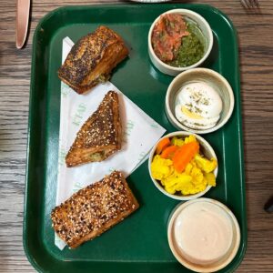 Sara Bareilles Instagram - Y’all. It’s @sarabareilles week this week on my podcast, Dinner’s on Me! ❤️🎧🍽️ Over Israeli pastries and Tunisian salad at @kfar_bk in Brooklyn, she shared what it was like being bullied as a kid, how she copes with her anxiety, and why it was so important to wear a specific dress to the Tony Awards. Get ready to listen to a fantastic convo—you’re in for a treat. You know where to go—link in bio! (This episode was recorded on June 14, 2023).