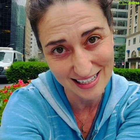 Sara Bareilles Instagram - In 2007, I had the privilege of playing one of my first career shows at Rockwood Music Hall on the Lower East Side. This venue has always been a symbol of the determination and resilience of New York's aspiring musicians. Today, I am reaching out to each and every one of you, because it is at risk of closing down. I'm excited to share the #PreserveRockwood benefit concert series, starting on June 30th. It will be an incredible opportunity for all of us to come together and support this iconic independent venue and see some of our favorite artists including myself (June 30) Chris Thile and Michael Daves (July 1), Amy Helm (July 6), Isabel Hagen (July 10), Ingrid Michaelson (July 20), Elle King (July 31), The Lone Bellow (August 10), and more! 100% of the proceeds will go to towards Rockwood’s preservation! Rockwood Music Hall has provided a launching pad for countless successful musicians - now it's our turn to give back. Together, let's preserve the future of music and protect this invaluable space for generations to come. For further information and to purchase tickets, visit preserverockwood.com. If you can't make it to the shows, but still want to help, you can donate any amount you feel comfortable with to Rockwood's GoFundMe page at www.gofundme.com/f/preserve-rockwood and share the #PreserveRockwood campaign on your socials! 🎶