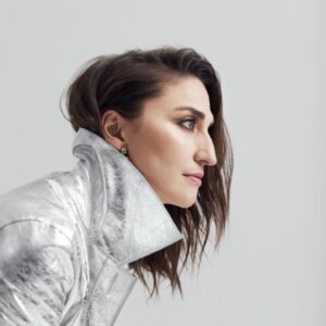 Sara Bareilles Instagram - I recently had a long and lovely conversation with Sara Stewart about all things life and Waitress- and did a full on fashion shoot. 😱🎩💅🏼 

The Waitress film releasing is one of the proudest moments in my life- and it has been hard won and a labor of love. I am so grateful for every chance to talk about it and share my excitement- like a proud mama. 

Sending love and pictures of me pretending to feel confident. 😉

Publication: @alexa_nypost

Photos: @victoriawill

Stylist: @anahitaglitters

Hair: @satokoco

Makeup: @samanthalmua

Nails: @nailcouturekk

Photo Editor: @jessicahober

Talent Booker: @thelifeofthepatty

Fashion Assistants: @alex_bullock, @megpowerss