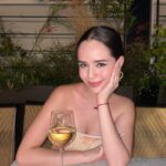Saraí Meza Instagram - @mamashelterroma de noche >>>> 😍 este hotel es hermoso si quieren sentir vibes italianas desde el desyauno hasta la hora de los drinks en el rooftop. 10/10