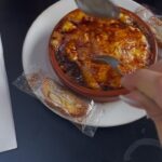 Saraí Meza Instagram - 48 hrs en barcelona 1: abro debate, si el perro se para es igual o más alto que yo? 2: casa batlló 🫶🏻 3: crema catalana que in fact, estaba bien buena 4: sagrada familia, de lo más hermoso que vi. Si pudiera elegir a cualquier persona para tener una conversación, sin duda elegiría a Gaudí, era un genio y artista. 5: si si mucha cultura, también un poco de beboteo 6: casa batlló x2… también por gaudí. 7: más beboteo, y ni modeeeeee 8: Fes-me un petó 🤍 9: Gaudí reviveeeeeeeee 🥲