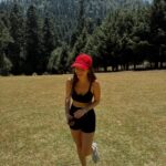 Saraí Meza Instagram – Mis domingos favoritos se ven así 🌲🍃🦋🐞🌸☀️☁️. lucky to be sorrounded by beautiful souls.