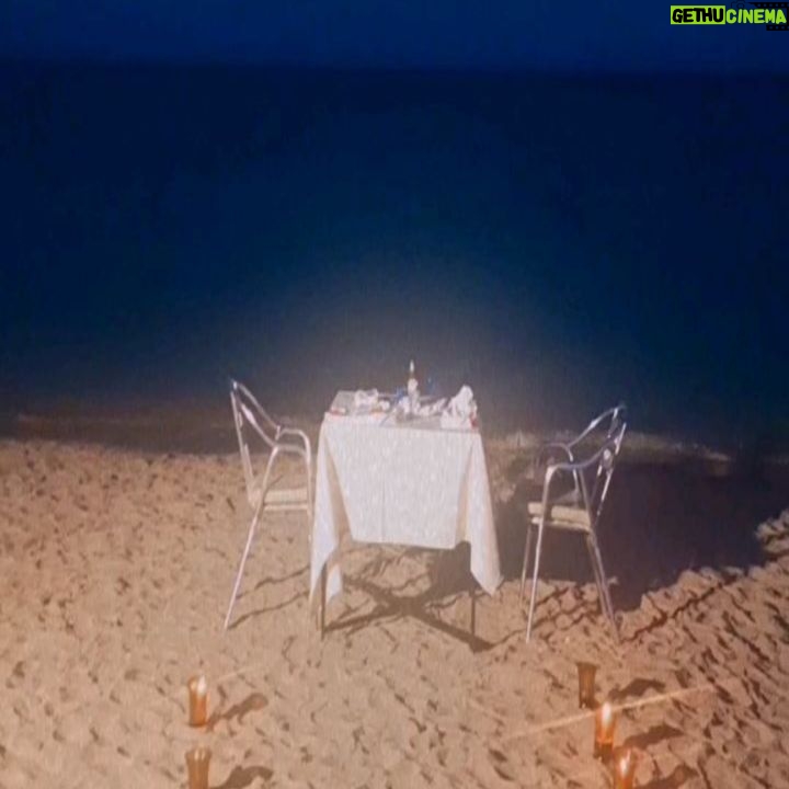 Sara Derzawy Instagram - #Tb Romantic dinner @solymarsomabeach ❤️