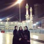 Sara Derzawy Instagram - عام جديد سعيد .. متحاوطين فيه بحبايبكم .. سنة مليانة فرحة و سعادة و راحة بال يارب كل سنة وانتوا بألف خير ⁦❤️⁩⁦ .. الصورة من شهرين علي فكرة #سارة_درزاوي #مسرح_مصر #مكة