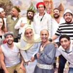 Sara Derzawy Instagram – كل سنة وانت طيب يا علي.. ربنا يكتبلك النجاح دايما في اللي بتعمله .. و يثبت أقدامك في طريقك .. و يزيدك من محبة الناس 😘😘
مالقتش صورة أحلي من لمة الناس الحلوة دول ⁦❤️⁩
#علي_ربيع #سارة_درزاوي #مسرح_مصر