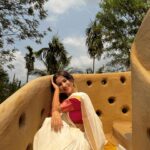 Sara Gurpal Instagram – What a beautiful day 🌸

ഈ മനോഹരമായ അവസ്ഥയിൽ ഇവിടെ എത്തിയതിൽ വളരെ നന്ദിയുണ്ട്.
സാറയിൽ നിന്നുള്ള സ്നേഹം ♥️
📍 @themudhousemarayoor
