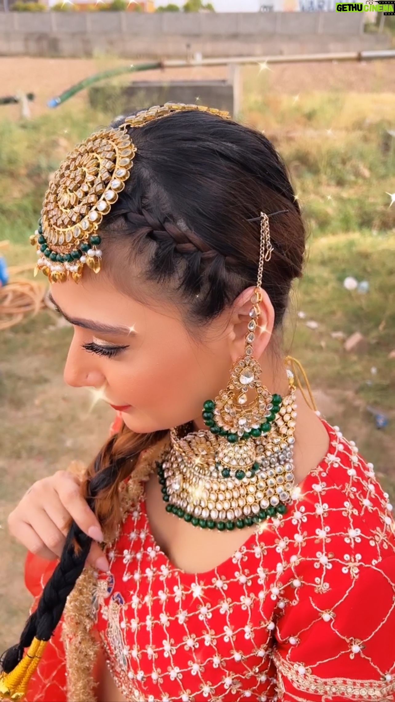 Sara Khan - 216.6K Likes - ❤️❤️❤️❤️ going with the trend in Desi ishtyle #sarakhan #bts